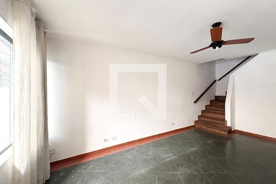 Sala de casa à venda com 3 quartos, 150m² em Vila Fiat Lux, São Paulo