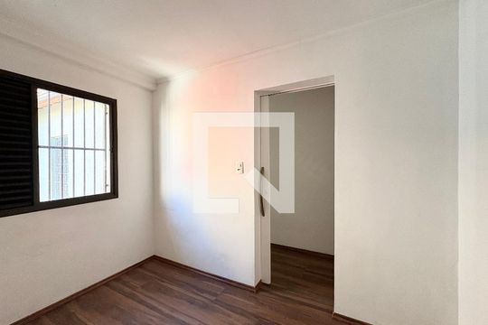 Quarto 2 de casa à venda com 3 quartos, 150m² em Vila Fiat Lux, São Paulo