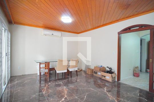 sala de casa para alugar com 3 quartos, 300m² em Jardim America, São Leopoldo