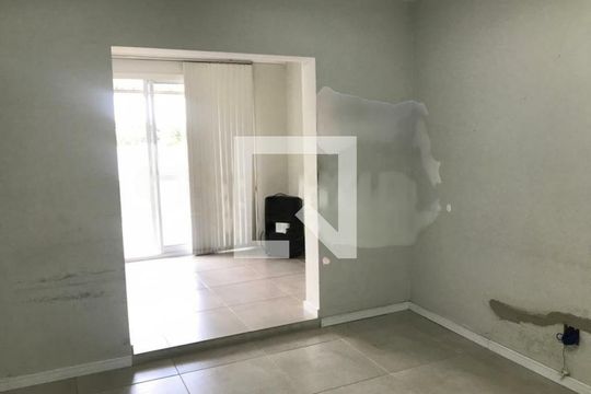 Casa à venda com 2 quartos, 125m² em Jardim Marajoara, São Paulo