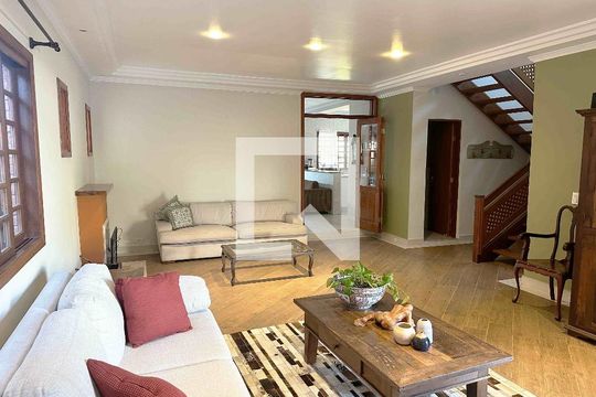 Sala de casa de condomínio à venda com 3 quartos, 290m² em Morada das Flores (aldeia da Serra), Barueri