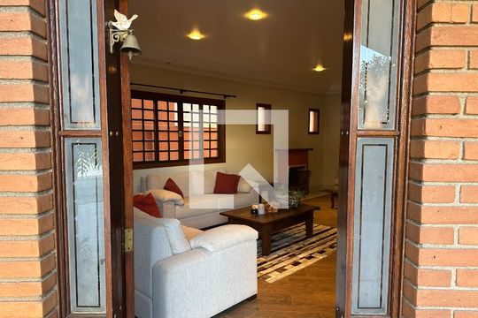 Entrada de casa de condomínio à venda com 3 quartos, 290m² em Morada das Flores (aldeia da Serra), Barueri