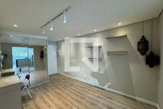 Apartamento à venda com 1 quarto, 74m² em Campo Belo, São Paulo