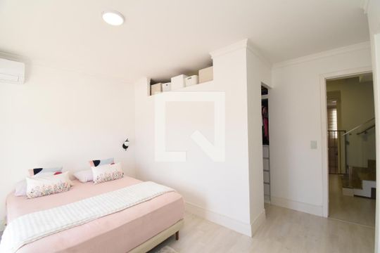 Suíte de casa à venda com 3 quartos, 211m² em Vista Alegre, Curitiba