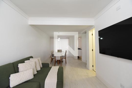 Casa à venda com 3 quartos, 211m² em Vista Alegre, Curitiba