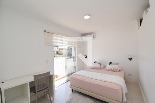 Suíte de casa à venda com 3 quartos, 211m² em Vista Alegre, Curitiba
