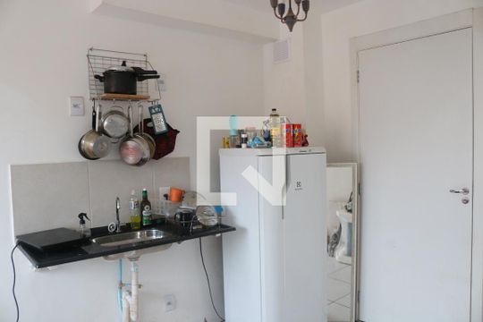 Sala e Cozinha Integrada de apartamento para alugar com 1 quarto, 25m² em Barra Funda, São Paulo