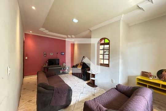 Casa à venda com 3 quartos, 88m² em Vereda, Contagem