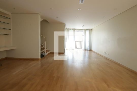 Casa de Condomínio à venda com 4 quartos, 245m² em Morumbi, São Paulo