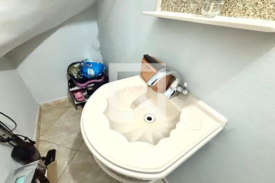 Banheiro de casa à venda com 3 quartos, 200m² em Jardim Aricanduva, São Paulo