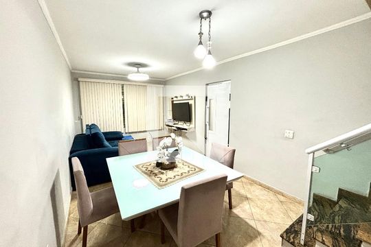 Sala de jantar de casa à venda com 3 quartos, 200m² em Jardim Aricanduva, São Paulo