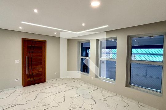 Sala de casa à venda com 4 quartos, 231m² em Vila Euthalia, São Paulo