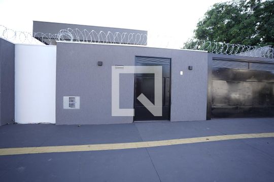Casa à venda com 3 quartos, 235m² em Setor Bueno, Goiânia