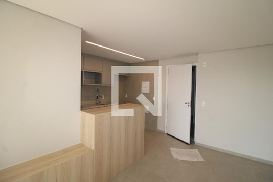Sala / Cozinha de kitnet/studio para alugar com 2 quartos, 70m² em Parque Sao Domingos, São Paulo