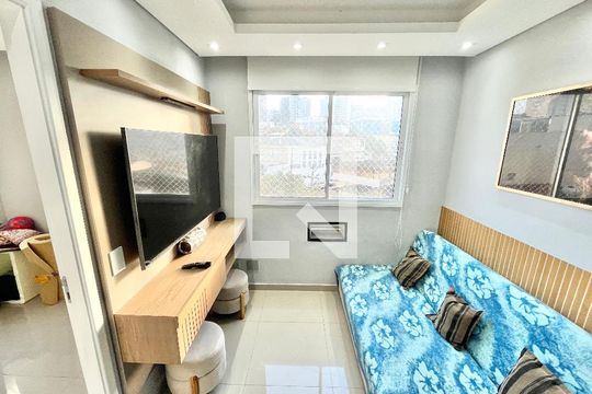 Sala/Cozinha de apartamento para alugar com 2 quartos, 38m² em Vila Diva, São Paulo