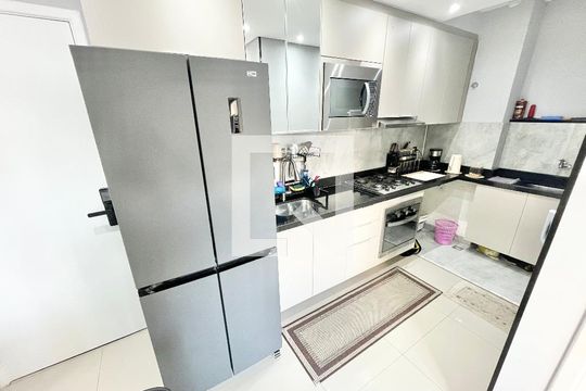 Sala/Cozinha de apartamento para alugar com 2 quartos, 38m² em Vila Diva, São Paulo
