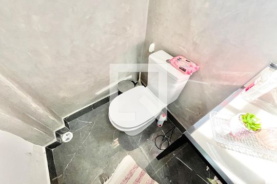 Lavabo de casa à venda com 4 quartos, 180m² em Vila Maria Luisa, São Paulo
