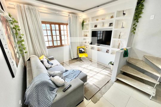 Sala/Cozinha de casa à venda com 4 quartos, 180m² em Vila Maria Luisa, São Paulo