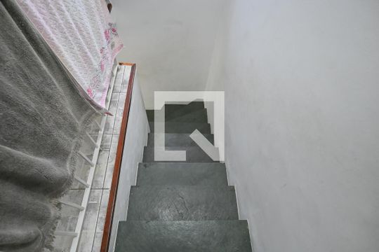 Escada de casa à venda com 3 quartos, 125m² em Jardim Monte Kemel, São Paulo
