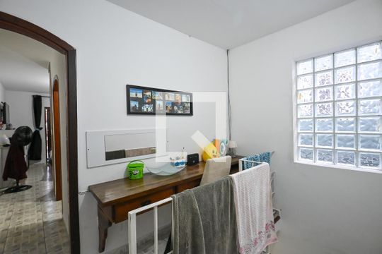 Corredor de casa à venda com 3 quartos, 125m² em Jardim Monte Kemel, São Paulo