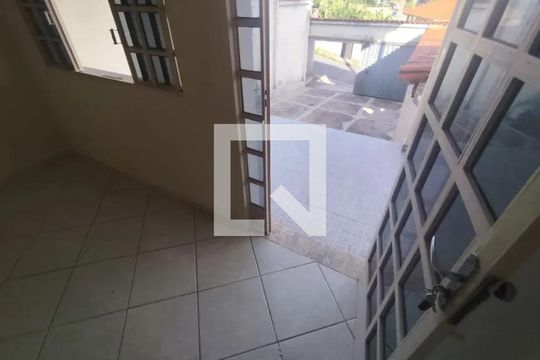 Sala de casa para alugar com 2 quartos, 160m² em Cruzeiro do Sul, Betim