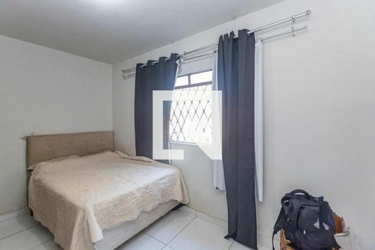 Quarto de casa à venda com 4 quartos, 200m² em Jardim Montanhês, Belo Horizonte