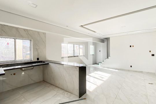 Sala/cozinha  de casa à venda com 3 quartos, 118m² em Parque Artur Alvim, São Paulo