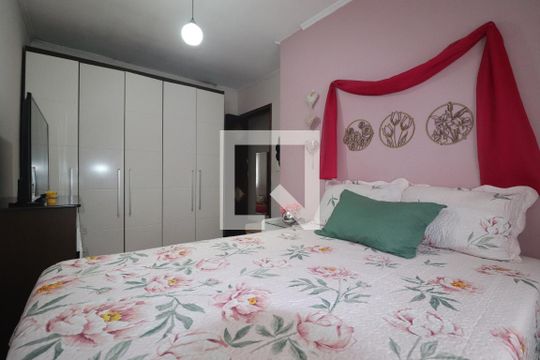 Quarto 1 de casa à venda com 2 quartos, 156m² em Vila Luzita, Santo André