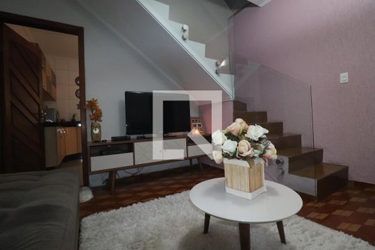 Sala de casa à venda com 2 quartos, 156m² em Vila Luzita, Santo André