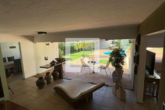 Sala de casa à venda com 4 quartos, 608m² em Bairro das Palmeiras, Campinas