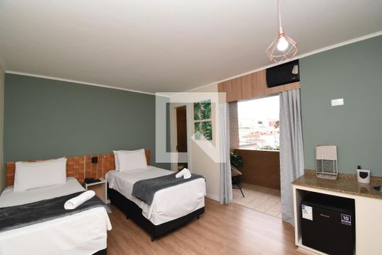Studio de kitnet/studio para alugar com 1 quarto, 37m² em Alto da Xv, Curitiba