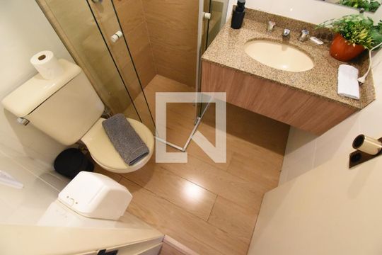Banheiro do Studio de kitnet/studio para alugar com 1 quarto, 37m² em Alto da Xv, Curitiba