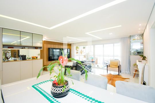 Sala de apartamento para alugar com 3 quartos, 154m² em Jardim Flor da Montanha, Guarulhos