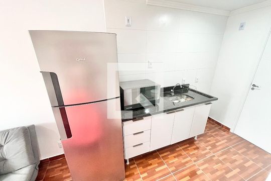 Sala/Quarto/Cozinha de kitnet/studio para alugar com 1 quarto, 26m² em Jardim São Paulo, São Paulo