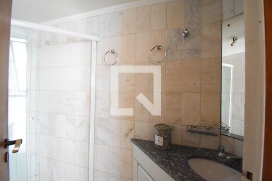 Banheiro da Suíte de apartamento à venda com 3 quartos, 83m² em Bigorrilho, Curitiba