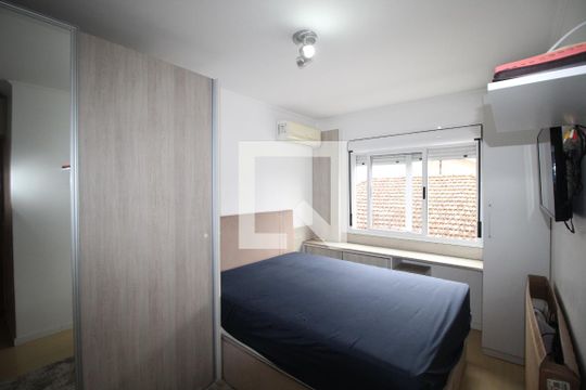Suíte 1 de apartamento à venda com 2 quartos, 59m² em Vila Ipiranga, Porto Alegre
