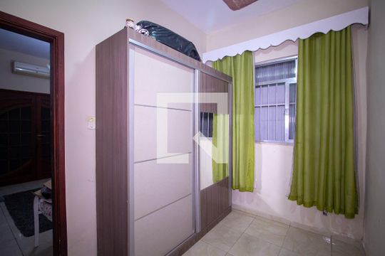 Quarto 1 de casa para alugar com 2 quartos, 80m² em Porto Novo, São Gonçalo