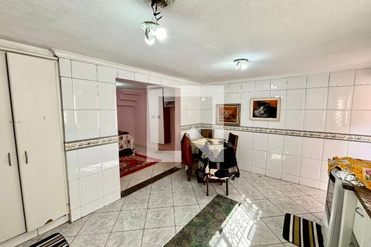 Cozinha 1 de casa para alugar com 3 quartos, 100m² em Vila Dalila, São Paulo