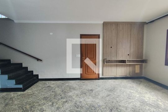Casa à venda com 3 quartos, 108m² em Campo Grande, São Paulo