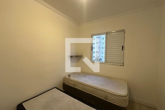 Quarto de apartamento à venda com 2 quartos, 69m² em Jardim Tupanci, Barueri
