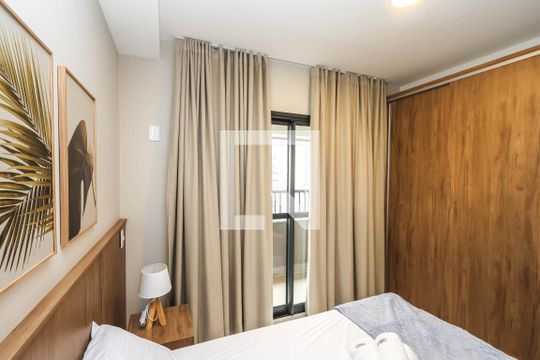 Quarto e Cozinha de kitnet/studio para alugar com 1 quarto, 23m² em Liberdade, São Paulo