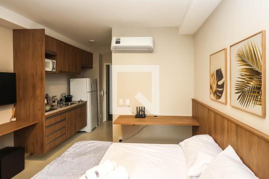 Quarto e Cozinha de kitnet/studio para alugar com 1 quarto, 23m² em Liberdade, São Paulo