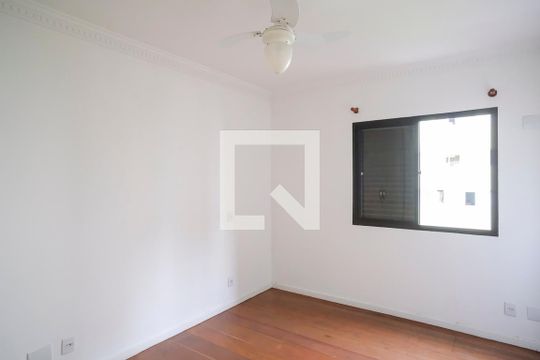 Suíte de apartamento à venda com 3 quartos, 98m² em Santo Antônio, São Caetano do Sul