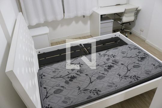Quarto 2 de apartamento para alugar com 2 quartos, 86m² em Lapa, São Paulo