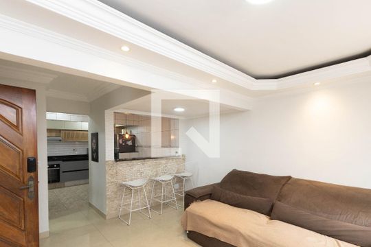 Sala  de casa de condomínio para alugar com 3 quartos, 129m² em Parque Casa de Pedra, São Paulo
