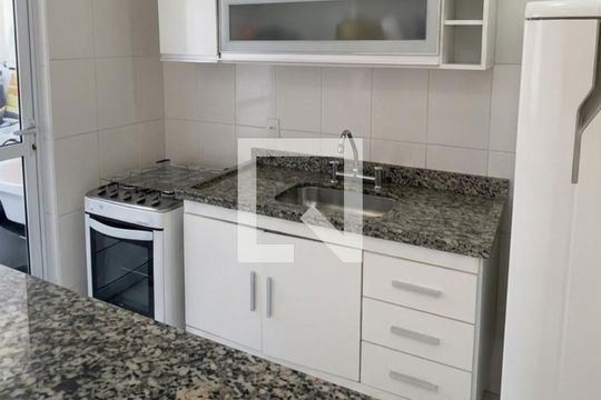 Cozinha de apartamento para alugar com 2 quartos, 52m² em Jardim Brasil (Zona Norte), São Paulo