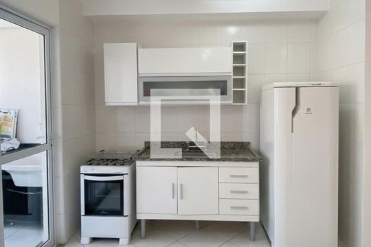 Cozinha de apartamento para alugar com 2 quartos, 52m² em Jardim Brasil (Zona Norte), São Paulo