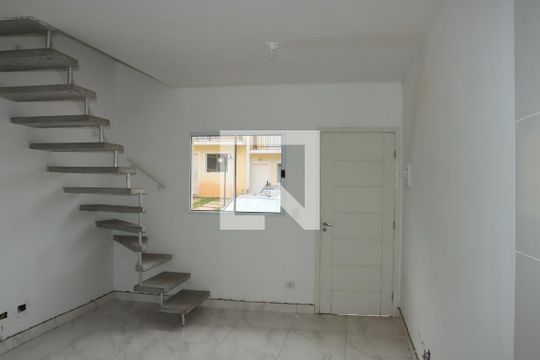 Casa de Condomínio para alugar com 2 quartos, 65m² em Chácara Ondas Verdes, Cotia