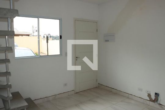 Casa de Condomínio para alugar com 2 quartos, 65m² em Chácara Ondas Verdes, Cotia