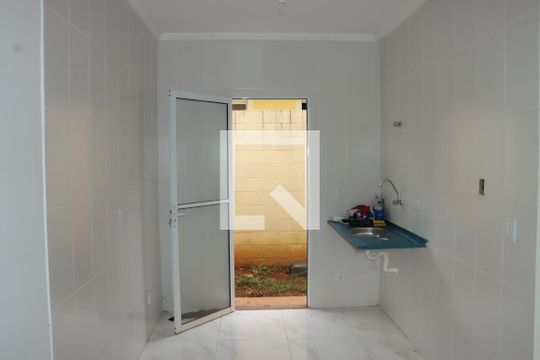 Casa de Condomínio para alugar com 2 quartos, 65m² em Chácara Ondas Verdes, Cotia